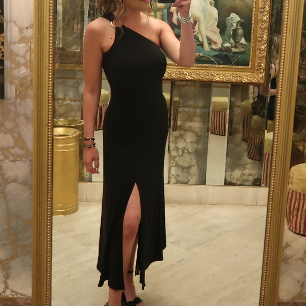One Shoulder Black dress